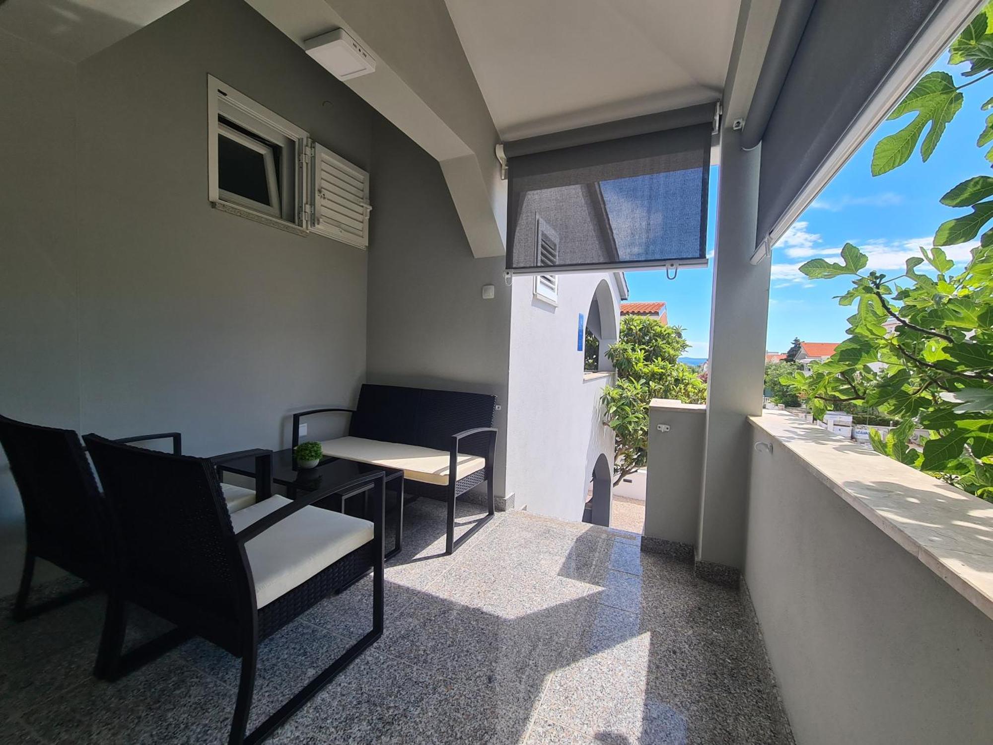 Apartments Ankora Vir Luaran gambar