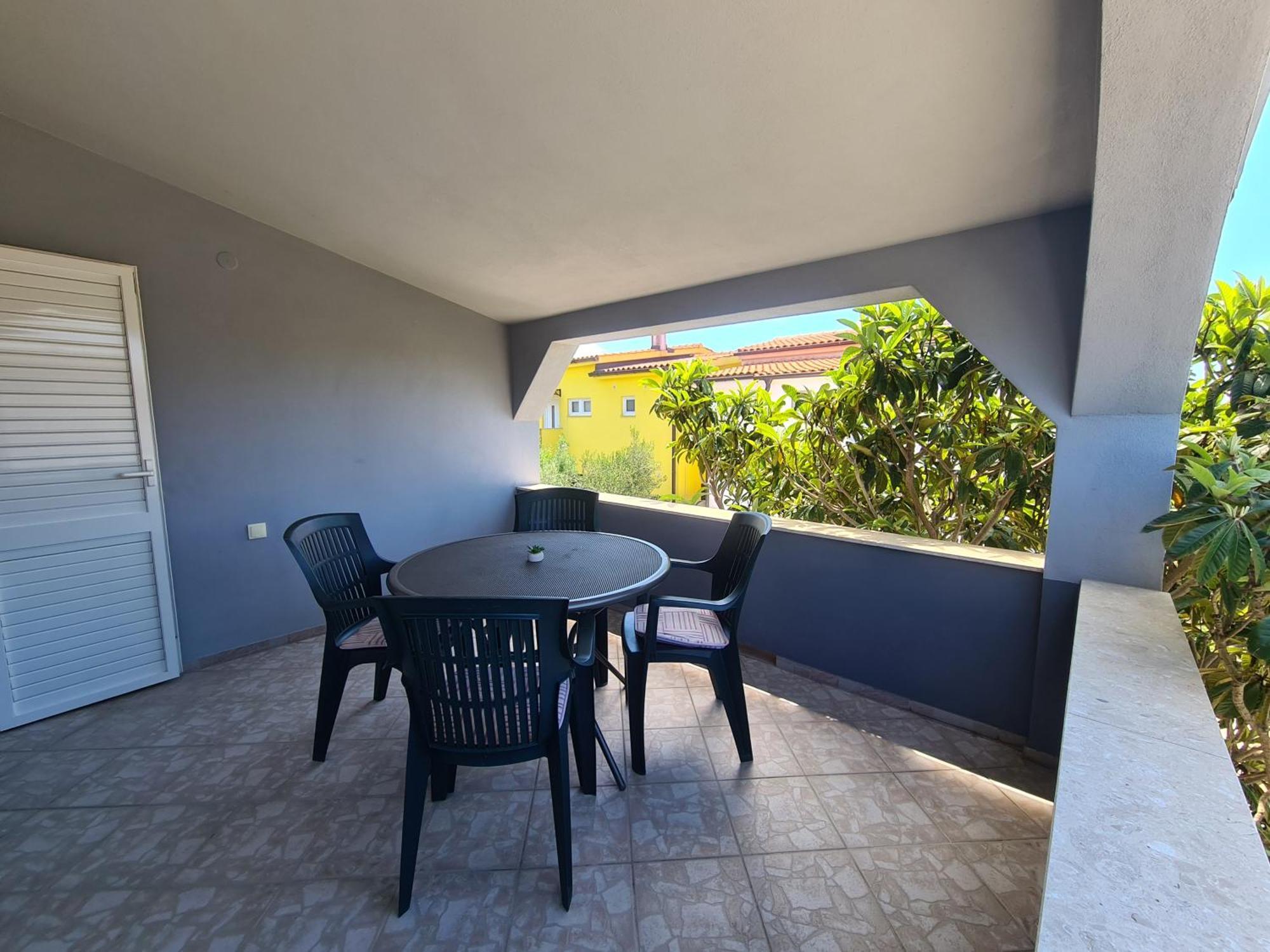 Apartments Ankora Vir Luaran gambar